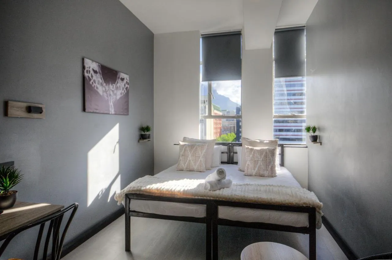 Sleepy Lion Hotel & Apartments Cape Town